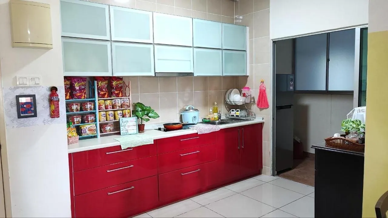 Yolo Budget Condo Kl Netflix Wifi Kuala Lumpur 0*,  Malaysia