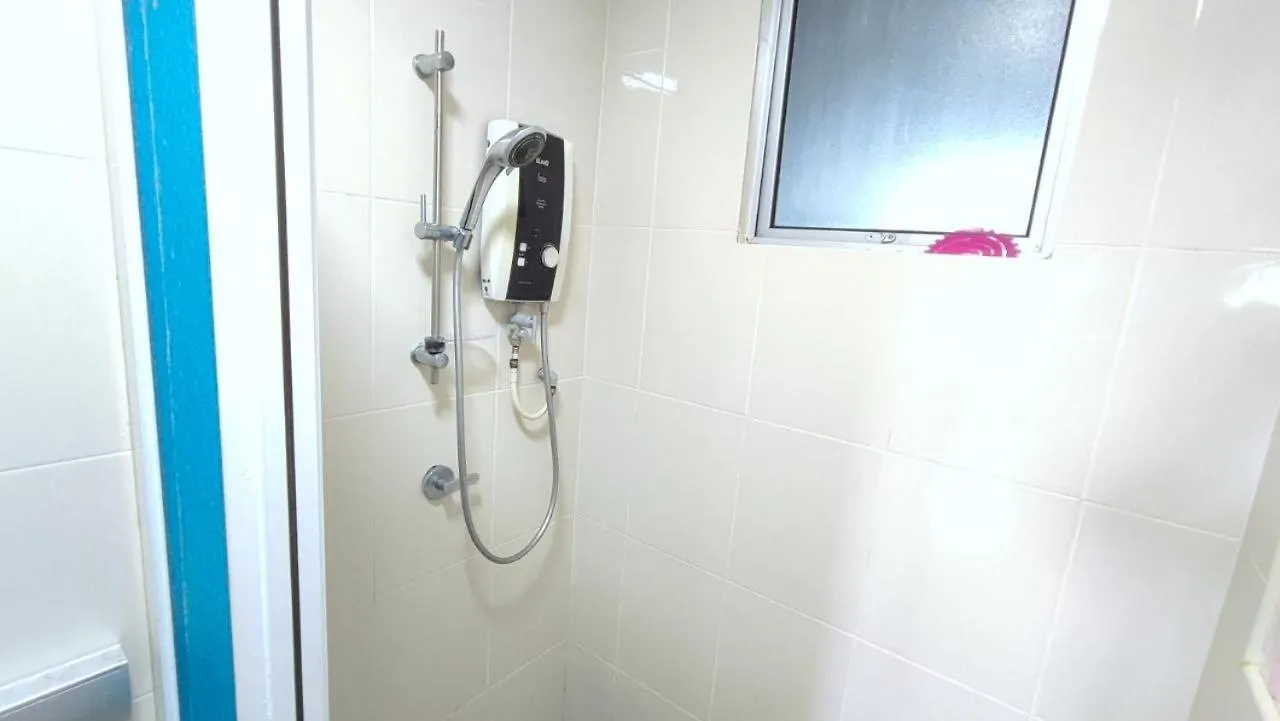 Yolo Budget Condo Kl Netflix Wifi Kuala Lumpur Apartment